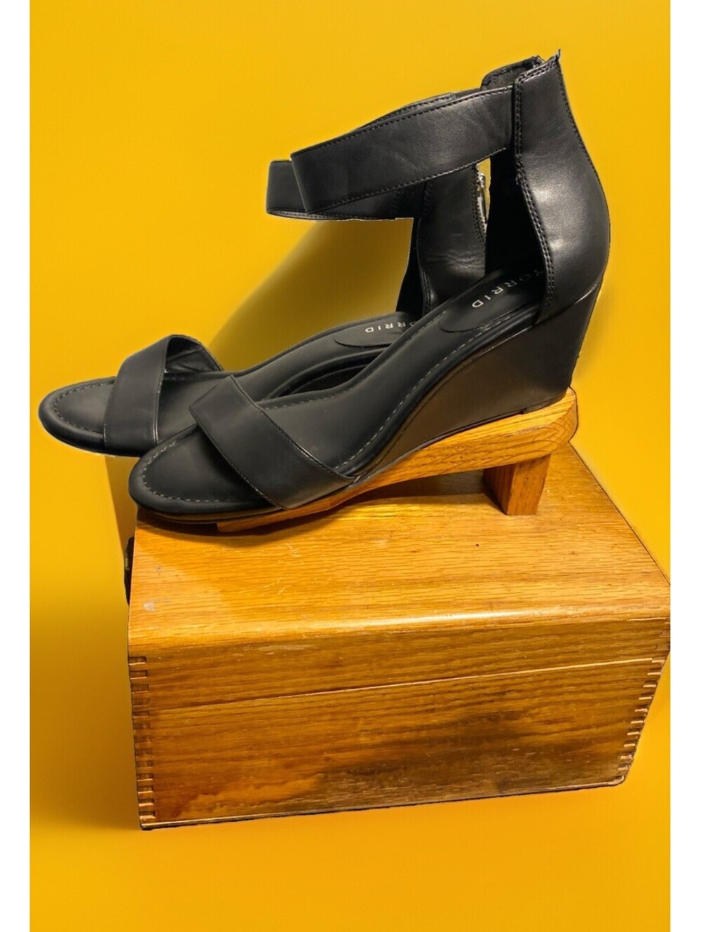 Torrid Wedge Sandals 10.5W Black Strap Womens Wide - Picture 2 of 9